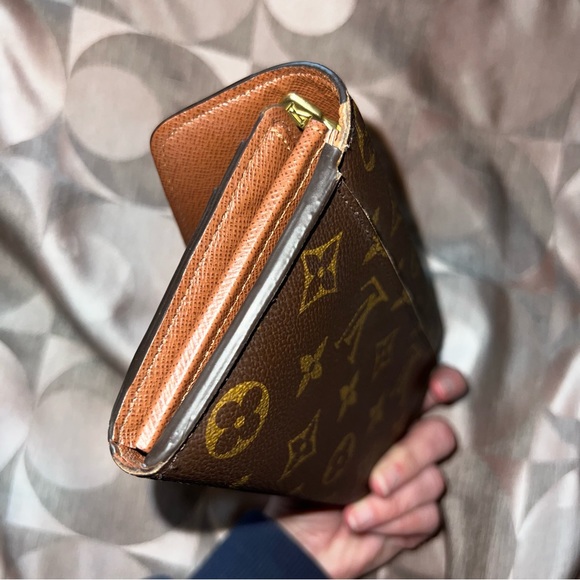 LOUIS VUITTON MONOGRAM SARAH LONG WALLET CLUTCH - Picture 9 of 16